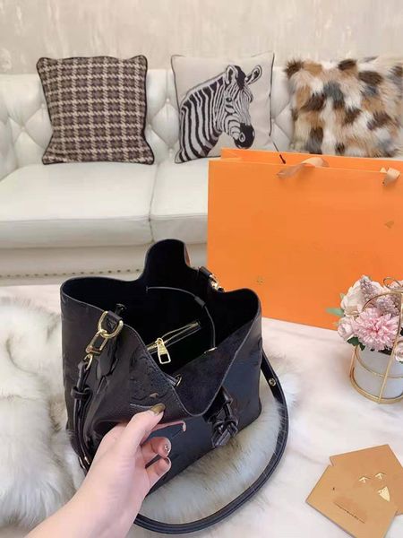 fund of ms large capacity bucket bag embossed joker single shoulder handbag messenger bags girls women fashion female package
fund of ms large capacity bucket bag embossed joker single shoulder handbag messenger bags girls women fashion female package