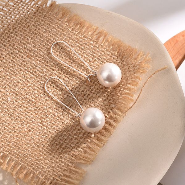 sterling silver pearl earrings u-type ear buckle personality trend large fashion female e03, Golden
sterling silver pearl earrings u-type ear buckle personality trend large fashion female e03, Golden