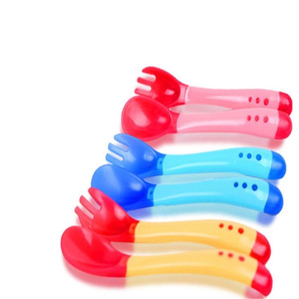 1/set baby temperature sensing spoon and fork safety silicone feeding flatware spoon+fork baby feeder utensils feeding tableware
1/set baby temperature sensing spoon and fork safety silicone feeding flatware spoon+fork baby feeder utensils feeding tableware