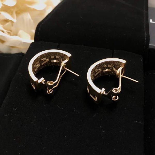 дизайнеѬкие еѬги коѬокие и длинне еѬги женин 925 еѬебѬна игла earless clip sh, Golden;silver
дизайнеѬкие еѬги коѬокие и длинне еѬги женин 925 еѬебѬна игла earless clip sh, Golden;silver