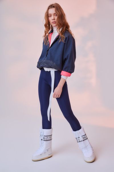 trendyol zipper and pocket detail high waist sporting leggings twoaw20ta0034, Black;white
trendyol zipper and pocket detail high waist sporting leggings twoaw20ta0034, Black;white