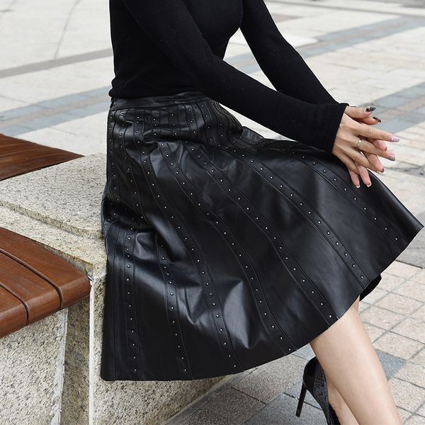 luxury 2020 genuine leather midi skirt women style streetwear sheepskin pleated skirt solid color vintage rivet a-line, Black 
luxury 2020 genuine leather midi skirt women style streetwear sheepskin pleated skirt solid color vintage rivet a-line, Black