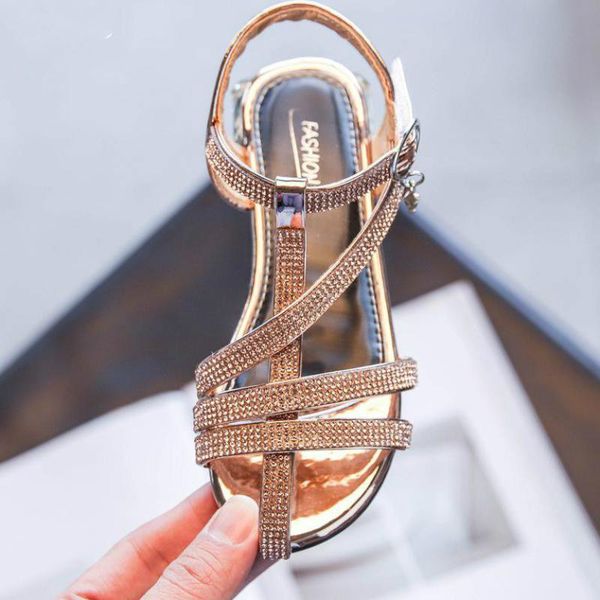 children's sandals girls shoes summer new fashion soft bottom sequin princess shoes kids dance sandals open toe d211, Black;red
children's sandals girls shoes summer new fashion soft bottom sequin princess shoes kids dance sandals open toe d211, Black;red