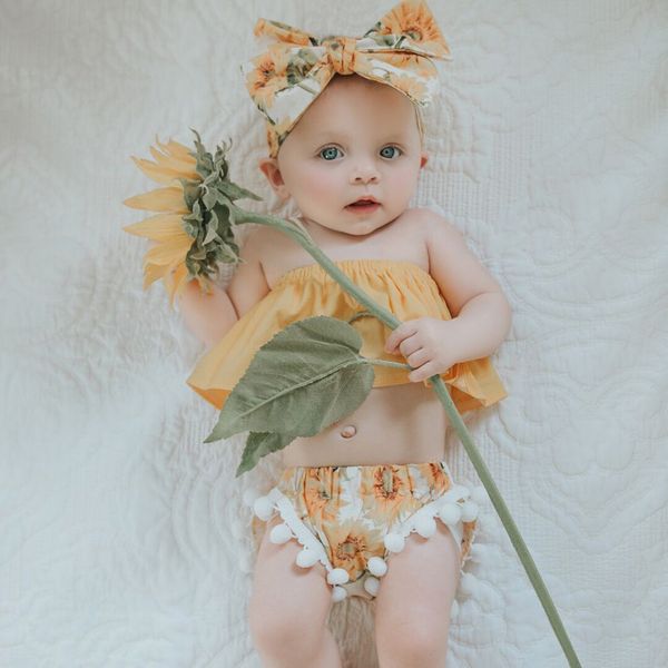 emmababy 3pcs newborn infant baby girl clothes set off shoulder +sunflower tassel shorts+ headband outfit clothes set, White
emmababy 3pcs newborn infant baby girl clothes set off shoulder +sunflower tassel shorts+ headband outfit clothes set, White