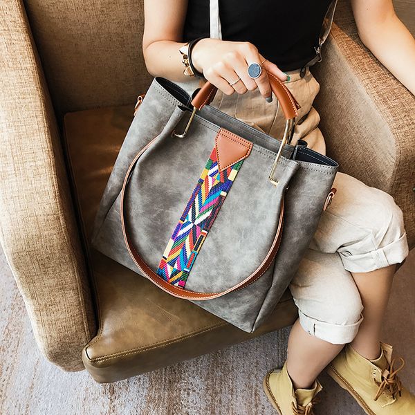 2019 minimalist color belt water bucket-type daughter-daughter bag hand-held one-shoulder bag two-piece sanded fabric
2019 minimalist color belt water bucket-type daughter-daughter bag hand-held one-shoulder bag two-piece sanded fabric