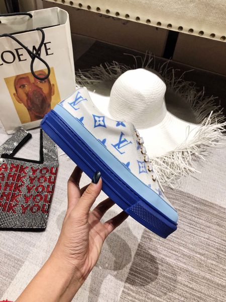 new style women's shoes for spring festival luxury women's classic casual love shoes driving platform shoes triple fashion design, Black
new style women's shoes for spring festival luxury women's classic casual love shoes driving platform shoes triple fashion design, Black