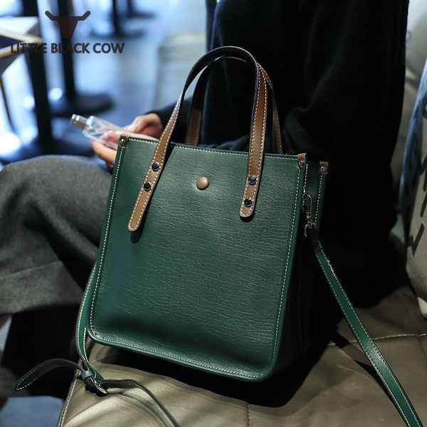 fashion genuine leather handbags female flap messenger bag for women 2020 leisure zipper retro totes bags single crossbody bag
fashion genuine leather handbags female flap messenger bag for women 2020 leisure zipper retro totes bags single crossbody bag