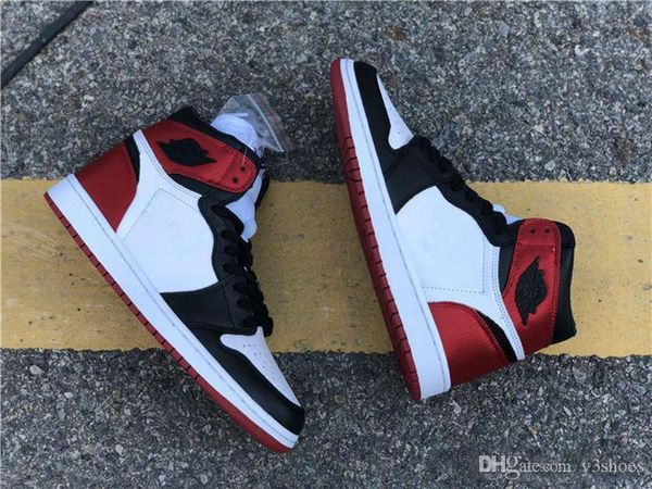 new 1 bloodline high og basketball shoes 2019 1s red satin black toe men trainers women sports sneakers 
new 1 bloodline high og basketball shoes 2019 1s red satin black toe men trainers women sports sneakers