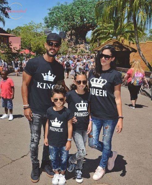 2020 new cotton summer family look clothing king queen princess prince letter funny letter print t shirt hipster fashion couple clothes, White
2020 new cotton summer family look clothing king queen princess prince letter funny letter print t shirt hipster fashion couple clothes, White