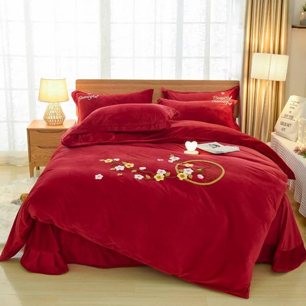 full size luxury bedding bed comforters sets designer king size bedding set 3 pieces set bed sets quilt cover pillowcase 1.8m 11
full size luxury bedding bed comforters sets designer king size bedding set 3 pieces set bed sets quilt cover pillowcase 1.8m 11