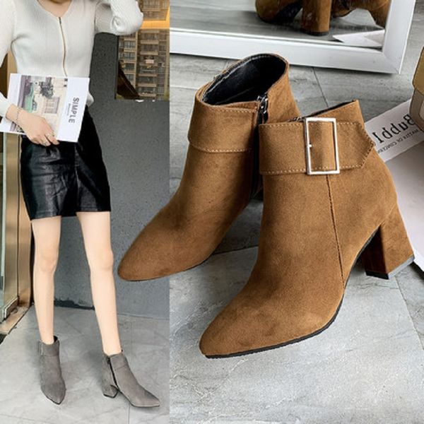 2019 autumn new women's casual short boots wild comfortable buckle short tube pointed mid-heel thick non-slip women's boots, Black 
2019 autumn new women's casual short boots wild comfortable buckle short tube pointed mid-heel thick non-slip women's boots, Black