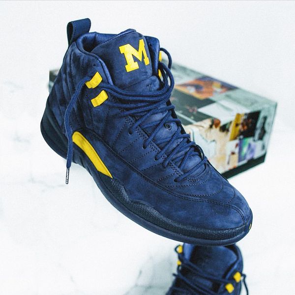 12 michigan 12s blue yellow basketball shoes mens 12 xii trainers outdoor athletics casual sports sneakers size 40-47
12 michigan 12s blue yellow basketball shoes mens 12 xii trainers outdoor athletics casual sports sneakers size 40-47