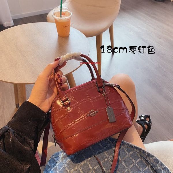 women leather chain clutch luxury handbags puress ladies shoulder woman bag simple messenger - 1485
women leather chain clutch luxury handbags puress ladies shoulder woman bag simple messenger - 1485