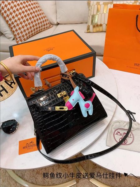 trendy new designers handbags classic selling style real cow high leather luxury tote bag shoulder shopping bag--7
trendy new designers handbags classic selling style real cow high leather luxury tote bag shoulder shopping bag--7