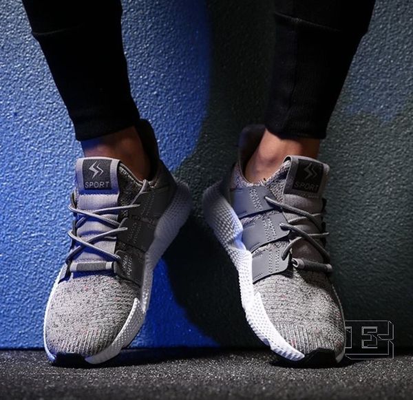 fashion men shoes mesh breathable sneakers walking male footwear new comfortable lightweight running shoes e-200228133
fashion men shoes mesh breathable sneakers walking male footwear new comfortable lightweight running shoes e-200228133