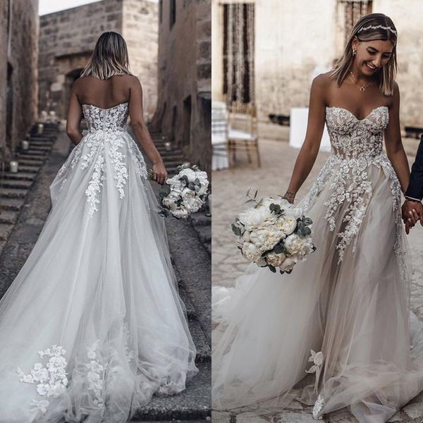 a line sweetheart bridal wedding dress sleeveless sweep train wedding dress tulle bridal gown with appliques, White
a line sweetheart bridal wedding dress sleeveless sweep train wedding dress tulle bridal gown with appliques, White