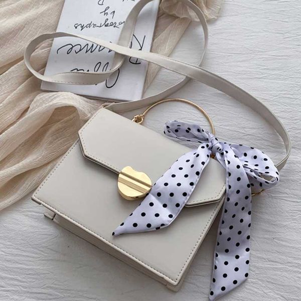 amelie galanti women's bag new bag 2020 fashion temperament portable wild chain shoulder messenger ribbon small square 
amelie galanti women's bag new bag 2020 fashion temperament portable wild chain shoulder messenger ribbon small square