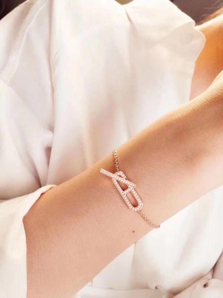 classic brand hollow out the pig nose bracelet bangles for women h bracelet with cz wedding lover pin pig nose, White
classic brand hollow out the pig nose bracelet bangles for women h bracelet with cz wedding lover pin pig nose, White