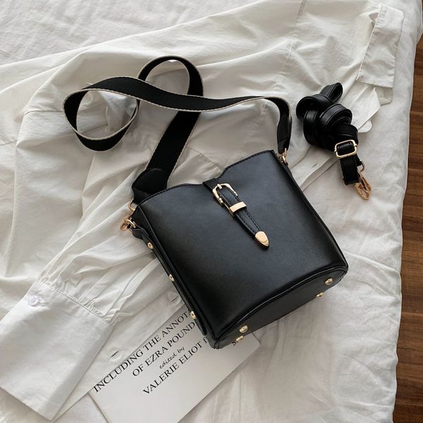 solid color bucket bags for women 2020 quality handbags lady fashion shoulder crossbody messenger bag hand bag
solid color bucket bags for women 2020 quality handbags lady fashion shoulder crossbody messenger bag hand bag