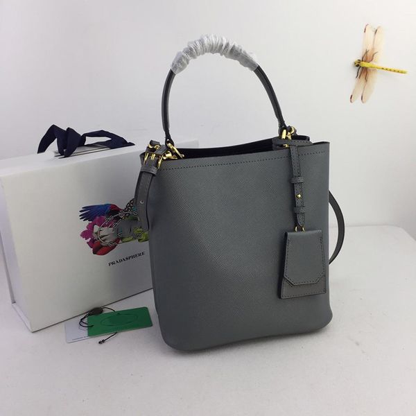 women designer handbags Paa luxury crossbody messenger shoulder bag top quality genuine cowhide leather tote clutch bucket bags 2019 fahsion
women designer handbags Paa luxury crossbody messenger shoulder bag top quality genuine cowhide leather tote clutch bucket bags 2019 fahsion