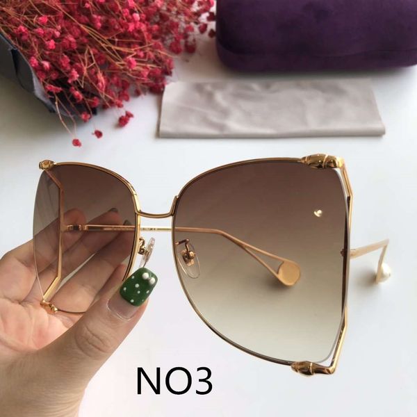 designer sunglasses luxury sunglasses womens highly quality adumbral goggle glasses uv400 fashion woman g0252s 5 colors option with box, White;black 
designer sunglasses luxury sunglasses womens highly quality adumbral goggle glasses uv400 fashion woman g0252s 5 colors option with box, White;black