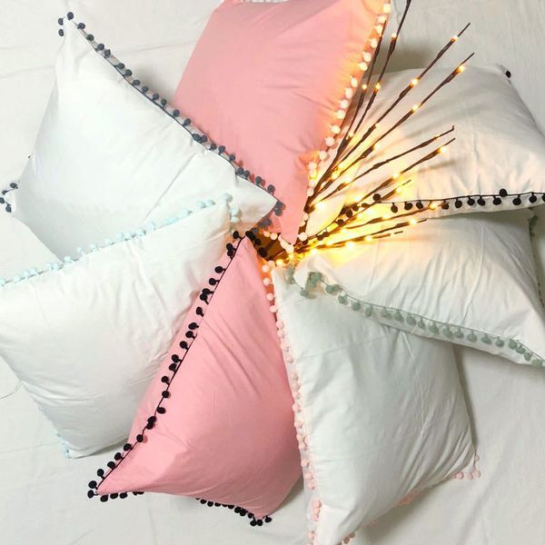 lannidaa 45*45cm solid stitching pink white pompom cushion cover pillowcases 100% cotton decorative bedroom pillow case for sofa
lannidaa 45*45cm solid stitching pink white pompom cushion cover pillowcases 100% cotton decorative bedroom pillow case for sofa