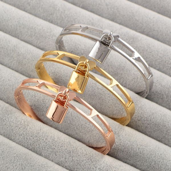 Hot Sell Luxury Brand Love Jewelry Colorful Zirconia Crystal Bracelet Thin Cuff Bracelets & Bangles for Women
Hot Sell Luxury Brand Love Jewelry Colorful Zirconia Crystal Bracelet Thin Cuff Bracelets & Bangles for Women