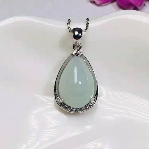drop shipping natural myanmar emerald jade water droplets pendant necklace lucky amulet s925 silver fine jewelry for woman men
drop shipping natural myanmar emerald jade water droplets pendant necklace lucky amulet s925 silver fine jewelry for woman men