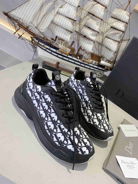 2020 men's and women's fashion casual sneakers, fashion designers, couples' comfortable wild belt box
2020 men's and women's fashion casual sneakers, fashion designers, couples' comfortable wild belt box