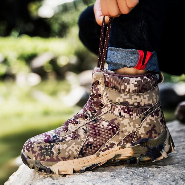 2019 camouflage men plus size casual warm plush steel toe covers working safety cotton-padded shoes winter snow fur boots male, Black
2019 camouflage men plus size casual warm plush steel toe covers working safety cotton-padded shoes winter snow fur boots male, Black