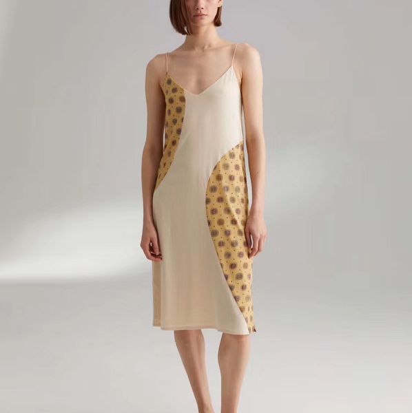 women silk print patchork dress 2019 new summer v neck strapless slim dress, White
women silk print patchork dress 2019 new summer v neck strapless slim dress, White