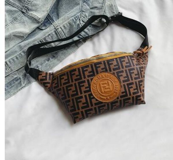 18 moi ture bag temperament inclined acro the cla ic wide houlder trap retro ladie on the new texture mall quare bag
18 moi ture bag temperament inclined acro the cla ic wide houlder trap retro ladie on the new texture mall quare bag