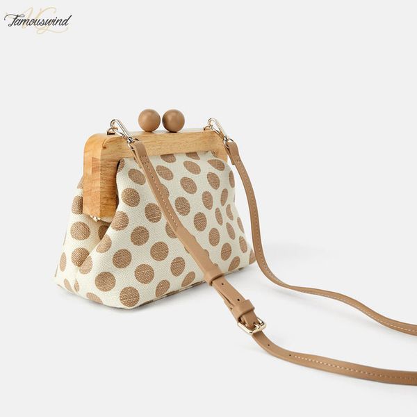 vintage wooden clip shell women crossbody bags designer dot lady shoulder bag female evening clutch bag small purses 2020
vintage wooden clip shell women crossbody bags designer dot lady shoulder bag female evening clutch bag small purses 2020