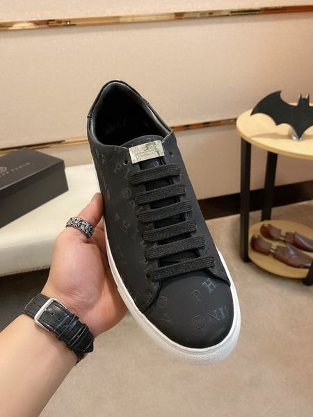 2020 low-black sneakers men's black leather shoes fashion casual men's shoes designer casual srps
2020 low-black sneakers men's black leather shoes fashion casual men's shoes designer casual srps