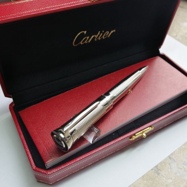luxury pen ssilver vertical concave texture silver transition metal with pen box as gift ball point with cat eye-jewel, Blue;orange
luxury pen ssilver vertical concave texture silver transition metal with pen box as gift ball point with cat eye-jewel, Blue;orange