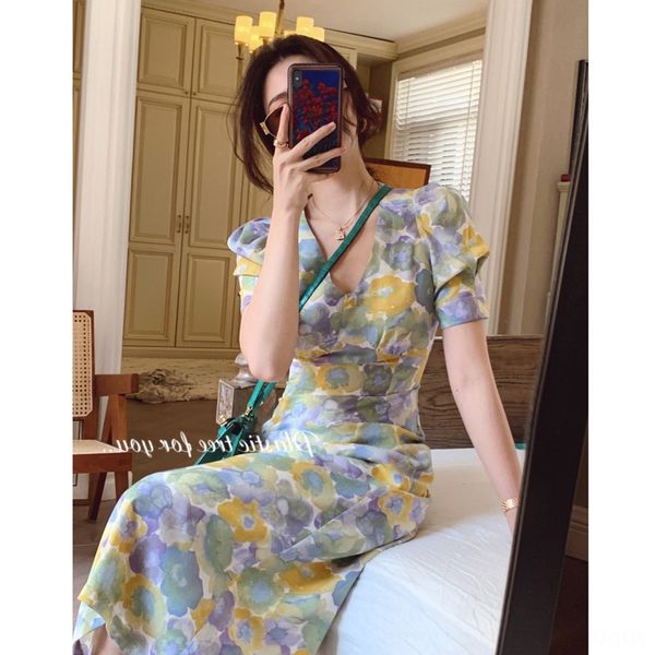 chamonet printing elegant bubble sleeve v-neck mid-long waist slim a female chamonet printing elegant bubble sleeve v-neck mid-long skirt wa
chamonet printing elegant bubble sleeve v-neck mid-long waist slim a female chamonet printing elegant bubble sleeve v-neck mid-long skirt wa