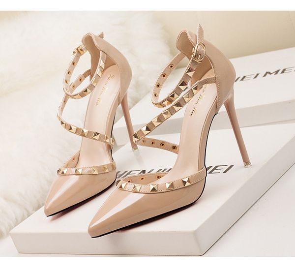 fashion luxury designer women shoes high heels simple red bottom wedding sandals shoes stiletto heel shallow pointed rivets strip pumps, Black
fashion luxury designer women shoes high heels simple red bottom wedding sandals shoes stiletto heel shallow pointed rivets strip pumps, Black