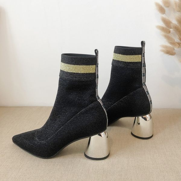 mljuese 2020 women ankle boots velvet pointed toe slip on winter short plush square heel women socks boots party dress, Black
mljuese 2020 women ankle boots velvet pointed toe slip on winter short plush square heel women socks boots party dress, Black