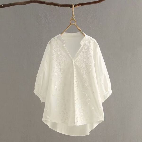 2018 summer new style hipster stand collar white short-sleeved shirt female korean-style hollow out stereo flower v-neck shirt
2018 summer new style hipster stand collar white short-sleeved shirt female korean-style hollow out stereo flower v-neck shirt
