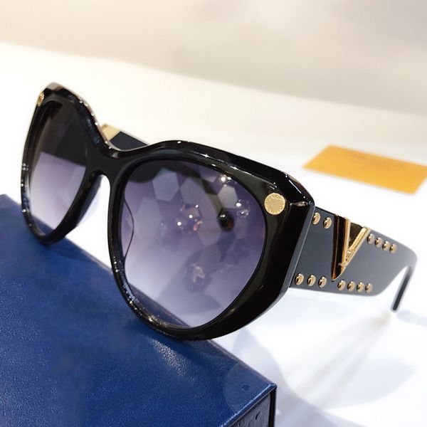 vintage oversize sunglasses women brand designer cat eye rivet sun glasses men uv400, White;black
vintage oversize sunglasses women brand designer cat eye rivet sun glasses men uv400, White;black
