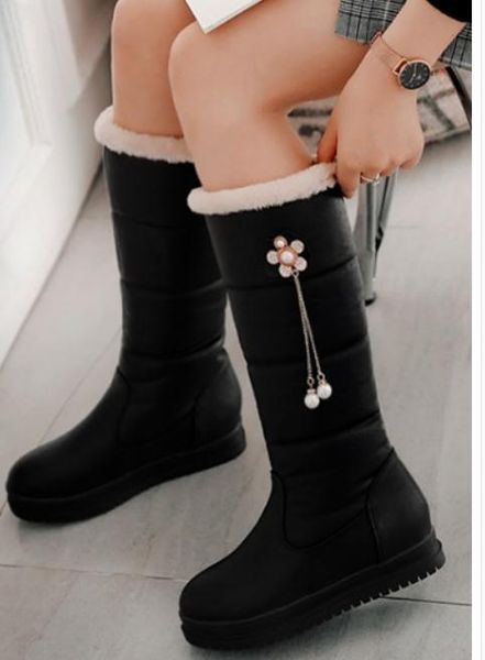 2018 fashion women's boots in winter with new style flat bottom thick bottom round head keep warm non-slip@71, Black
2018 fashion women's boots in winter with new style flat bottom thick bottom round head keep warm non-slip@71, Black