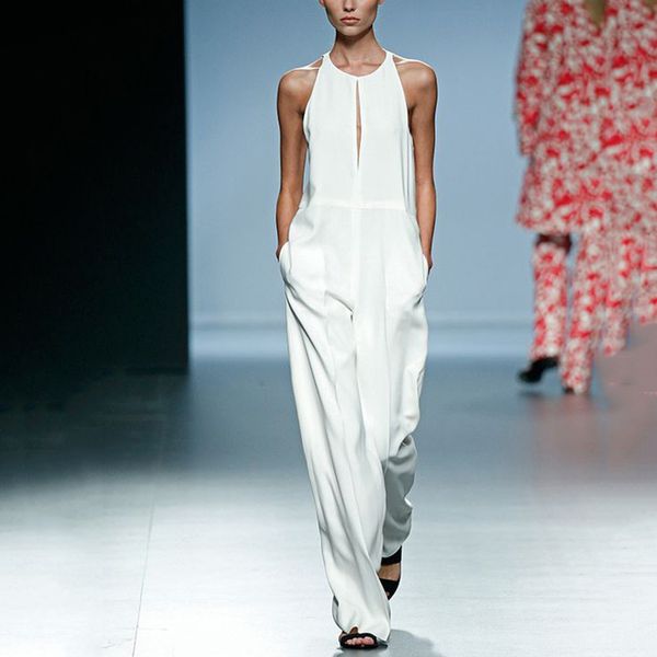 2019 summer female puls size elegant loose jumpsuit trousers women casual long pants overalls in white black, Black;white
2019 summer female puls size elegant loose jumpsuit trousers women casual long pants overalls in white black, Black;white