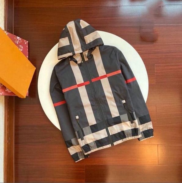 brand designer 2020 new autumn/winter men's fashion leisure golden check hooded brand light jacket size m-3xl, Black;brown
brand designer 2020 new autumn/winter men's fashion leisure golden check hooded brand light jacket size m-3xl, Black;brown