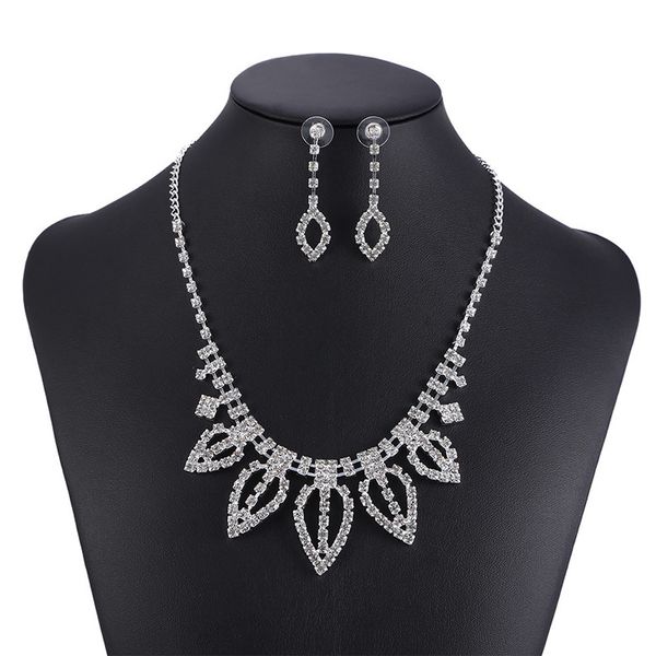 wedding party one set jewelry sets beaded flower leaf headwear of bride crown diamond headwear for bride acting initiation graduation rs-257, Silver
wedding party one set jewelry sets beaded flower leaf headwear of bride crown diamond headwear for bride acting initiation graduation rs-257, Silver