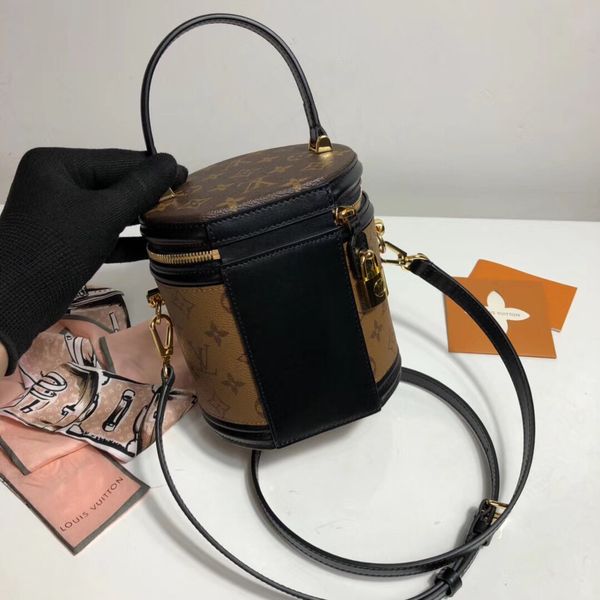 designer luxury handbags purses bag diagonal wallets cannes noé crossbody bag women shoulder bags designer backpacks women exquisite m43986, Black
designer luxury handbags purses bag diagonal wallets cannes noé crossbody bag women shoulder bags designer backpacks women exquisite m43986, Black