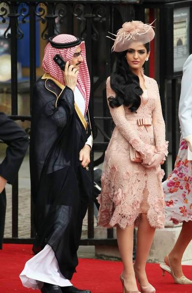 2021 plus size short pink arabic african prom dresses teal length lace long sleeves mermaid muslim evening gowns, Black
2021 plus size short pink arabic african prom dresses teal length lace long sleeves mermaid muslim evening gowns, Black