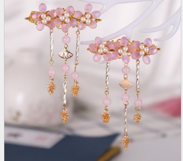 small antique tiara color crystal tassel hair clip children's chinese clothing accessories flower clip hair accessories, Silver
small antique tiara color crystal tassel hair clip children's chinese clothing accessories flower clip hair accessories, Silver