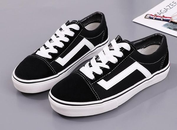 горячие продажа-айыл classic black white старый skool мужчины женщины повседневная обувь кроссовки плоские skateboar
горячие продажа-айыл classic black white старый skool мужчины женщины повседневная обувь кроссовки плоские skateboar