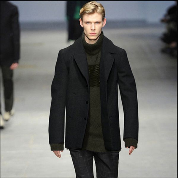 tailor-made wool long coat british runway coat male size code slim cashmere male short paragraph woolen woolen jacket, Black
tailor-made wool long coat british runway coat male size code slim cashmere male short paragraph woolen woolen jacket, Black