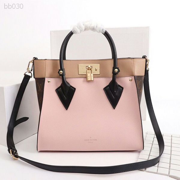 british wind shoulder big bag wild small fragrance wind large capacity bag 2019 autumn new fashion leisure personality messenger bag tide
british wind shoulder big bag wild small fragrance wind large capacity bag 2019 autumn new fashion leisure personality messenger bag tide
